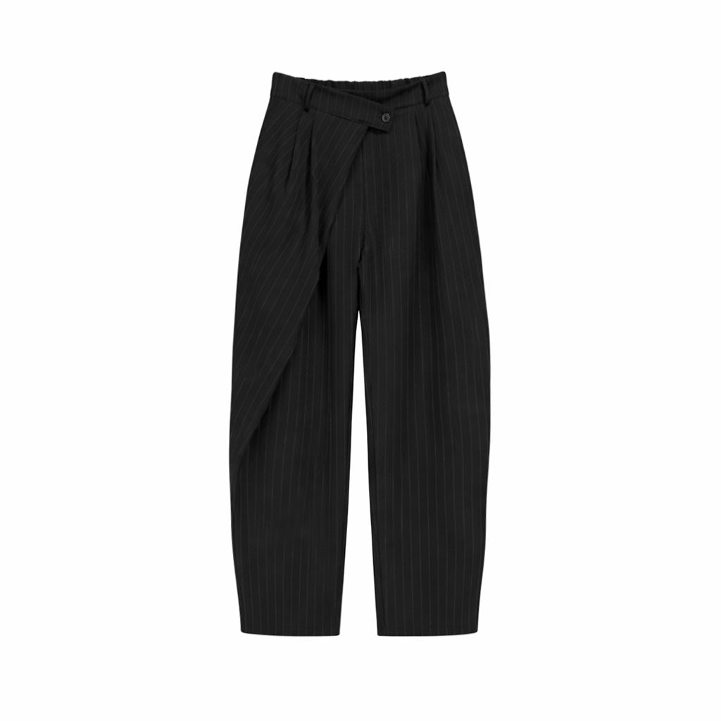 Calça cropped assimétrica de cintura subida com risca de giz Vê-o Dailly