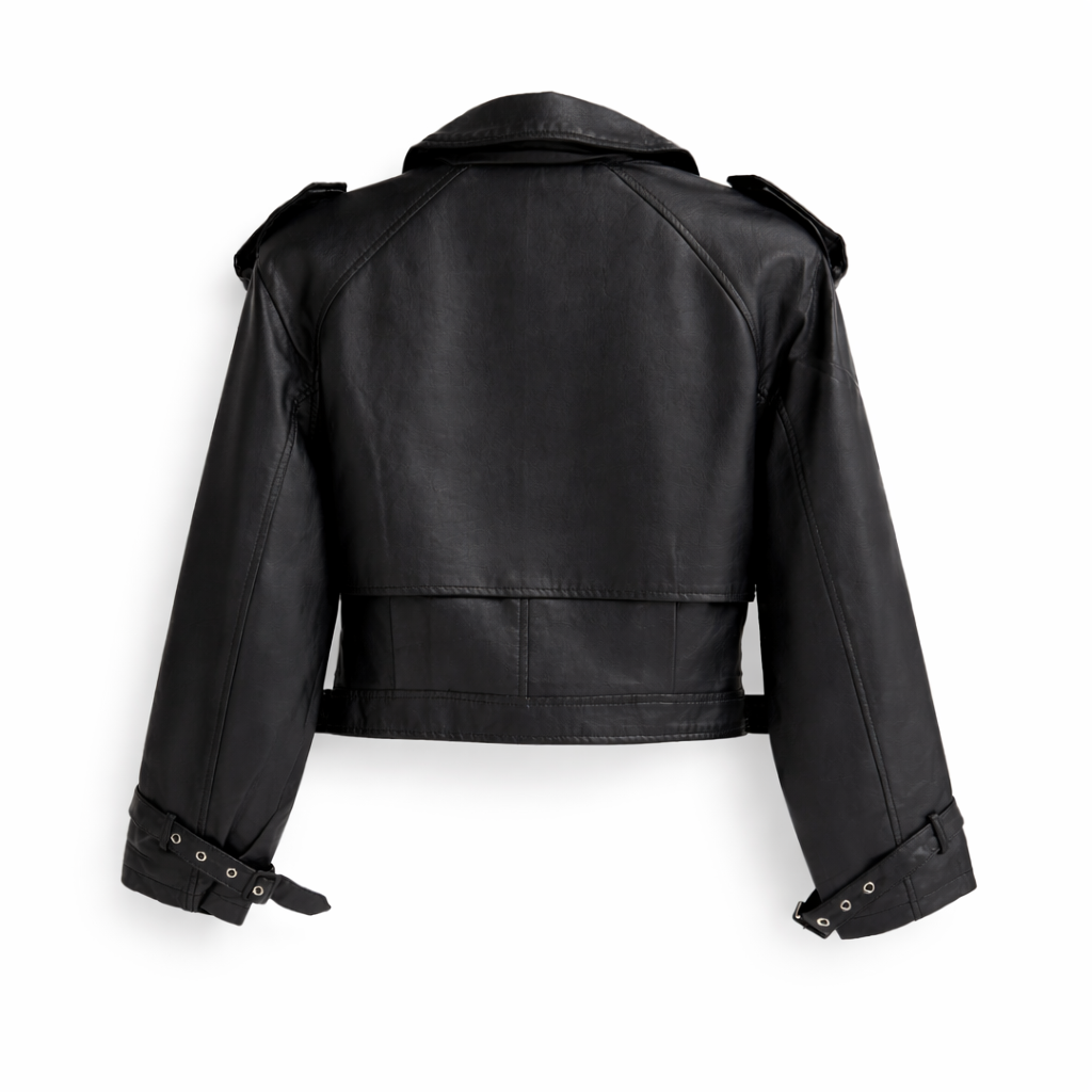Blusão biker cropped em pele sintética com detalhe de cinto da Vê-o Studio